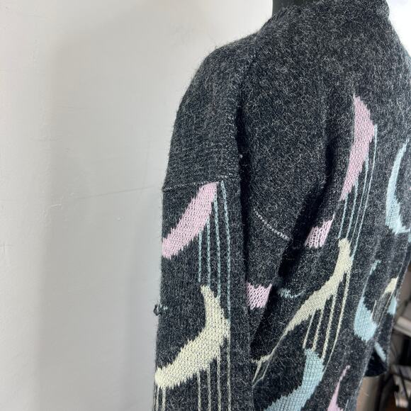 VINTAGE Adele Knitwear Retro Print Gray Silver Pullover Sweater Crew Neck 3 VTG - Picture 6 of 9